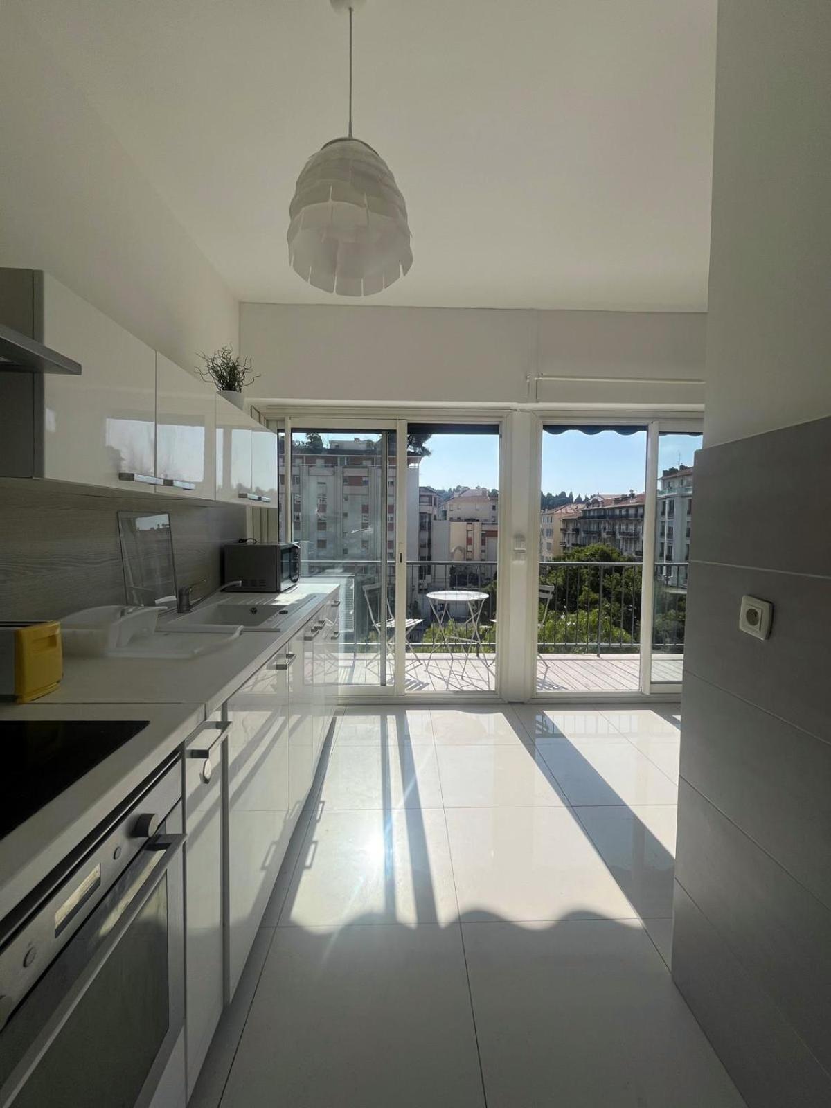 Scaliero T2 Avec Terrasse Plein Soleil * Nizza